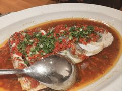 湘中大湖剁椒鱼头-湘中缘·湖南菜(娄底驻京办店)