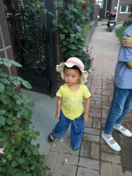 -A+B童品流行馆(中心店)