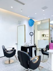 -梳蕾娜 HAIR SALON