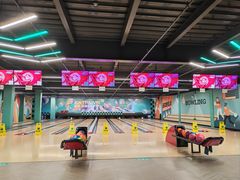 -极限PLAY运动娱乐新世界·团建派对潮玩休闲馆·室内蹦极高空游乐园