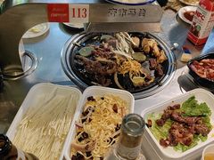 -齐市马佳地摊烤肉