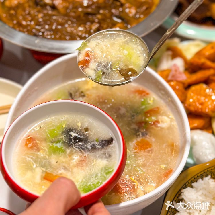 这家东北菜唯一的缺点，人太多！