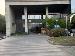 -苏州汇融广场假日酒店