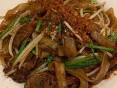 -新大咀港式茶餐厅(宝山万达店)