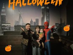 -WOLFGANG PUCK KITCHEN & BAR(迪士尼小镇店)