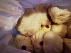 老面土猪肉包-凤起龙游老面包子(凯德晶品店)