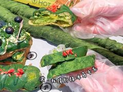 -HOT CRUSH趁热集合·现烤面包(上海环球港店)