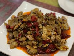 -扒虾小妹儿麻辣海鲜(宏图街店)