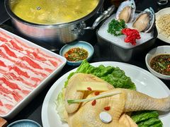 -鲜入唯煮·港式海鲜牛肉火锅(金宝街店)
