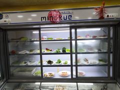 自助取餐区-魏四小鱼锅贴王