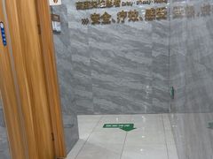 -上海仁爱医院口腔科 · 种植