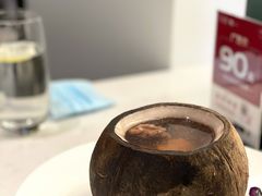 椰子八宝鸡汤-闻见中国海南菜(K11店)