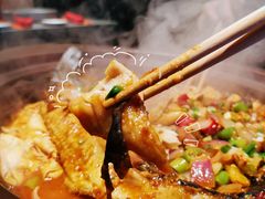 -鸣记脆皮烤鱼·海鲜烤鱼(马栏店)