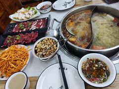 -田村·酸汤鲜牦牛肉火锅(布达拉宫广场店)