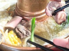 -岳记兴隆·青城腊排铜火锅(融创店)