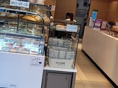 面包甜点陈列柜-BreadTalk面包新语·烘焙蛋糕(东方雅苑店)
