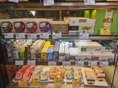 零售区-凯司令西点房(虹桥路站店)