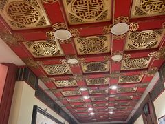 -梅龙镇酒家(南京西路总店)