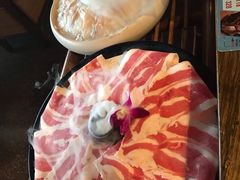 -老牌坊云南鱼豆花火锅(哈西万达店)
