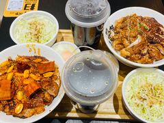 火山烧鸟-熊吞·大碗丼烧肉饭(西市场嘉华店)