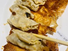 猪肉三鲜-大眼锅贴水饺(河东店)