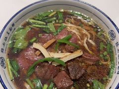 -镇南锅盖面馆(解放路店)