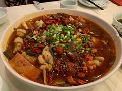 -鑫巴蜀小镇 · 水煮鱼专研店(玉桥店)