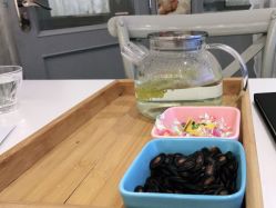 -亲吻宝贝儿童摄影