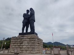 -井冈朱毛会师广场