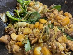 -粘豆包柴火铁锅炖