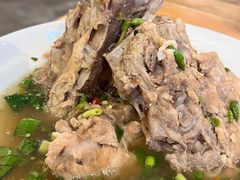 -席娜卡琳火车铁道夜市