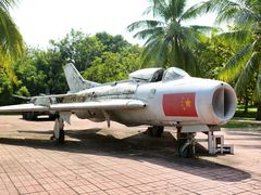 景点-红色娘子军纪念园