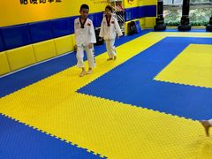 -哈喽实战跆拳道·跳绳·体能(慈云寺馆)