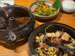 -云海肴·汽锅鸡·云南代表菜(天山百盛优客店)