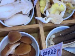 -阿婆情腊排骨火锅(金虹路店)