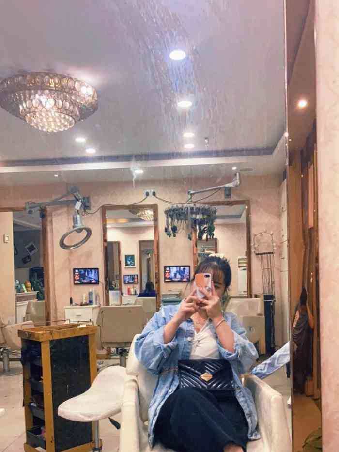 艾迪国际造型(大源北中街店) 武侯区高新区美发 浏览 525 成为第一