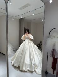 -PAI婚纱礼服设计馆【大牌租赁/高级定制】