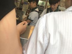 超好看的店员小姐姐-1点点(银座和谐广场店)