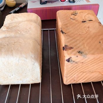 算是头一次做吐司 还不错，成功啦