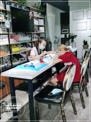 -潮店·虞妃妮轻奢美甲美睫馆