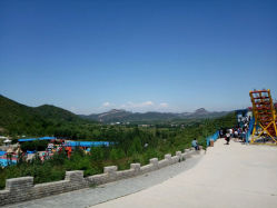 -窦王岭景区游乐场