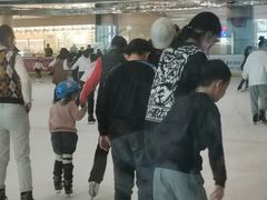 -冰纷万象滑冰场(沈阳万象城店)