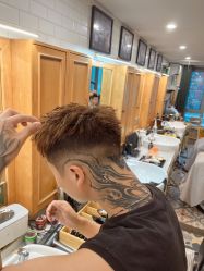 -韦恩先生Barbershop英式男士理发馆
