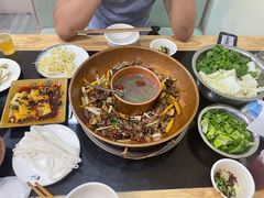 -牛喵喵铜锅牛肉馆