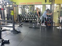 -英特健身俱乐部