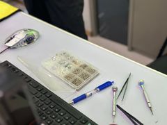 -镜客眼镜(浦江欢乐颂店)