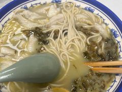 -明呈黄鱼面馆(斜土路店)