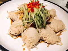 -巴特餐饮6加1音乐餐吧·新疆菜