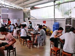 大堂-正宗杨记普洱酸醋米线(总店)