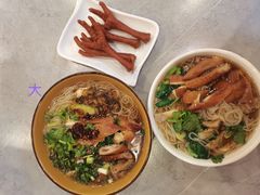 招牌卤鸡米线-弥勒卤鸡米线(沪瑞线店)